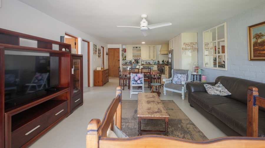 6 Bedroom Property for Sale in Agulhas Western Cape